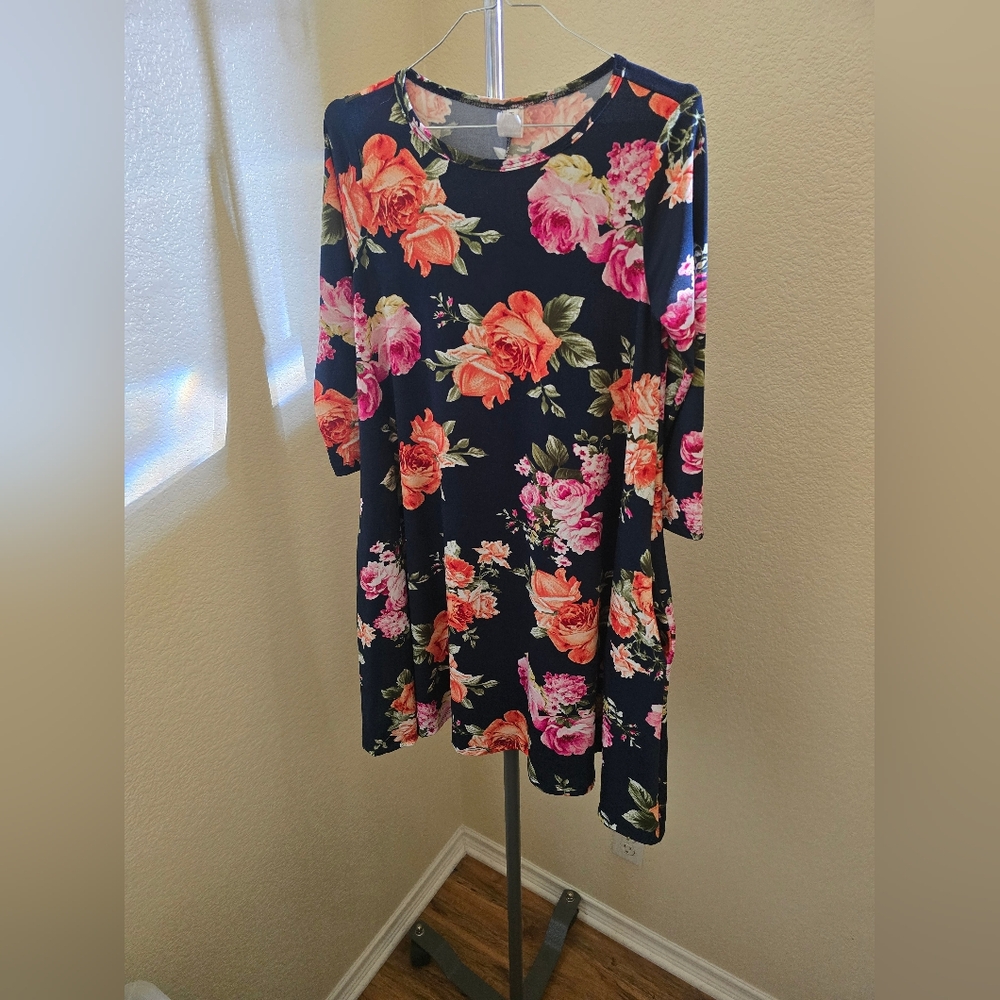 Honey & Lace Short Sleeve Pullover Dress With Pockets